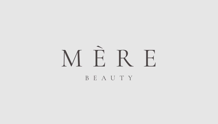 Логото на MÉRE BEAUTY в София, Област София се откроява с елегантен дизайн.