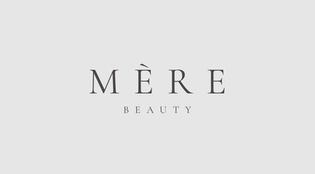 Логото на MÉRE BEAUTY в София, Област София, BG, символизирайки елегантност и красота.