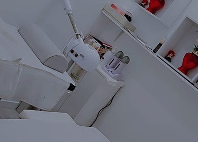 Cozy treatment room at Gs beauty salon, Porto, Porto, PT. Comfortable setup for personalized beauty care.