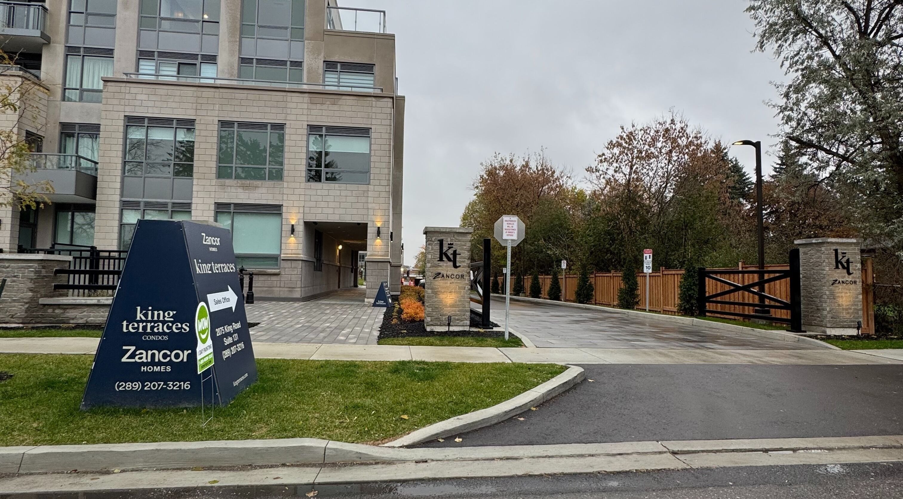 Elegant exterior of Well & Skin Aesthetics at King City, Ontario, CA showcasing modern architecture.