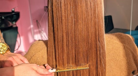 Gładkie włosy w Elixir Hair Lab, Tilburg, Noord-brabant, NL.