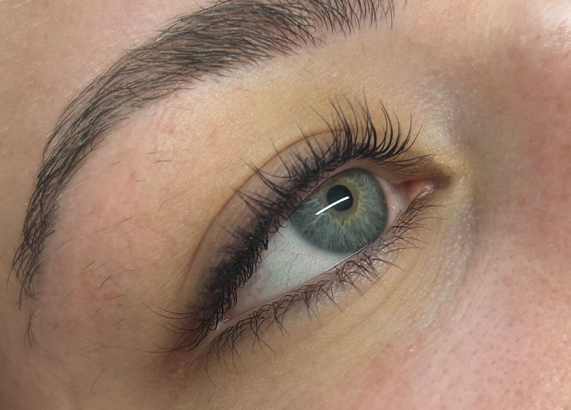 Close-up of expertly groomed eyelashes at The Beauty Vault, Tandragee, Northern Ireland, GB.