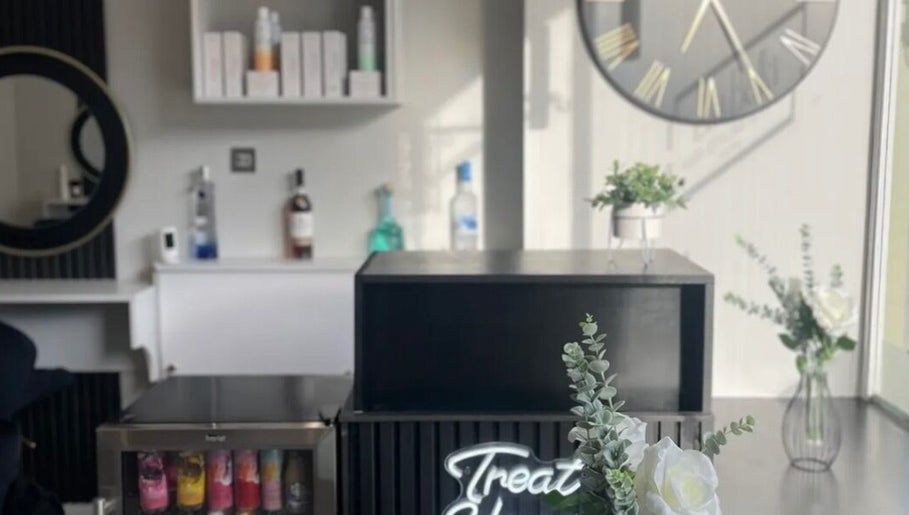 Elegant interior of Hair by Steph La Bella in Tranent, Scotland, GB with chic decor and soothing color tones.