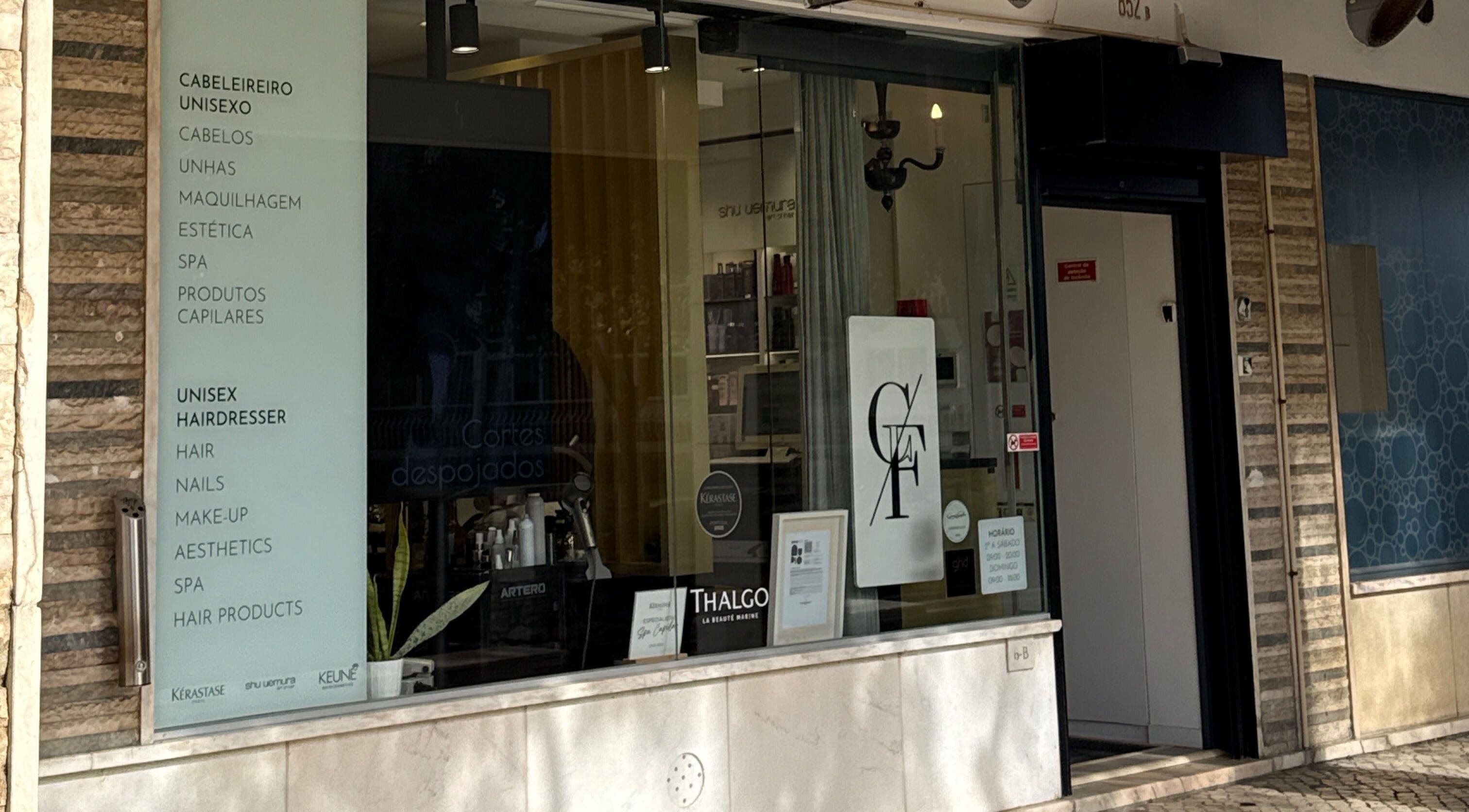 Ton Silva Hair Concept storefront in Parede, Lisboa, PT showcasing services like haircuts and spa treatments.