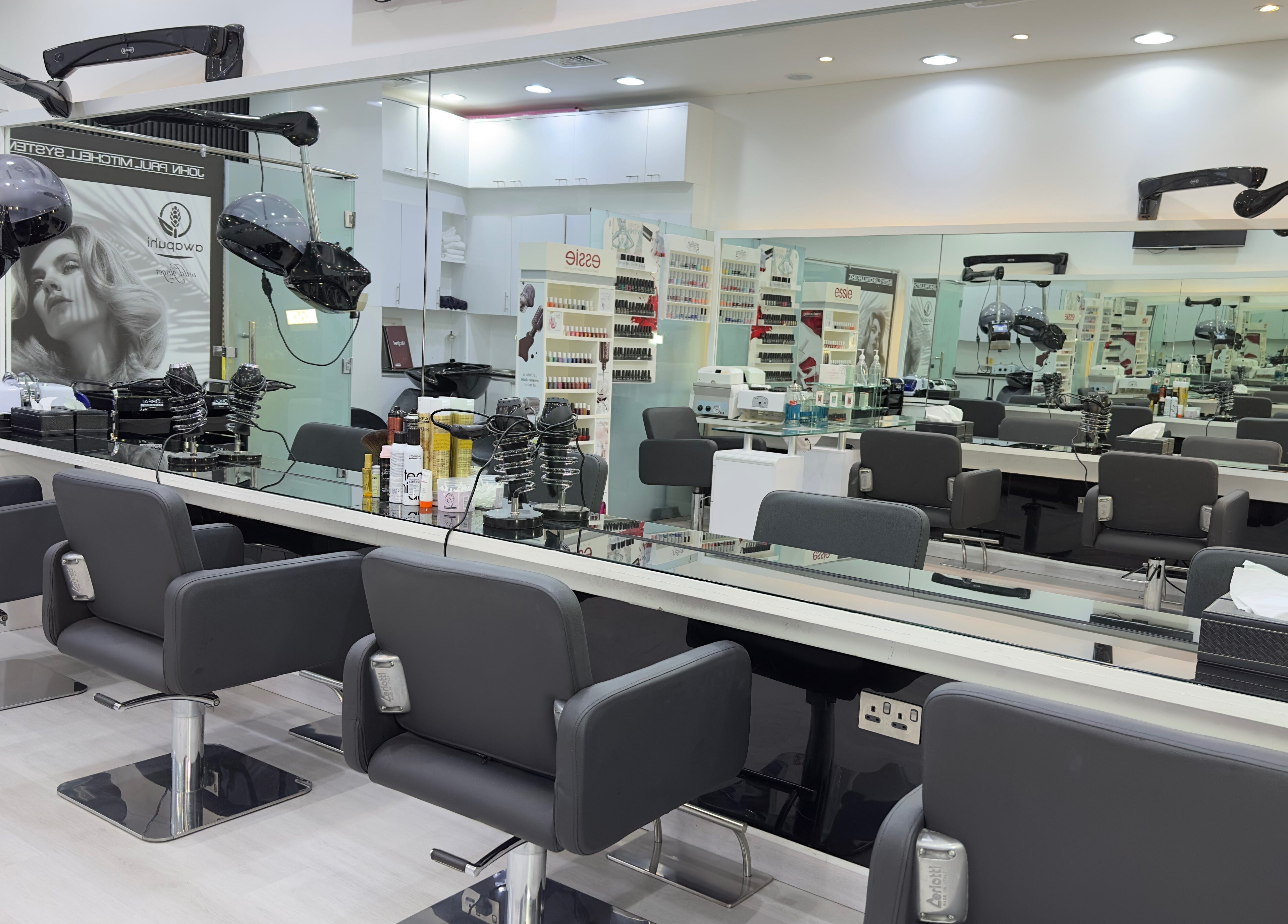 Inside Lya Arabi Beauty Salon, Dubai, AE with sleek styling stations and modern equipment.