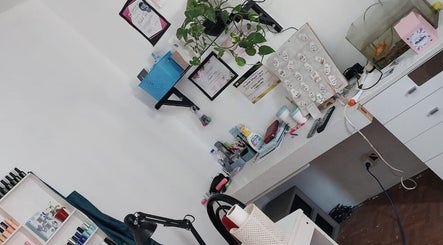 Espacio de trabajo en Burbuja, Ciudad Jardín El Libertador, Provincia De Buenos Aires, AR, con plantas decorativas.