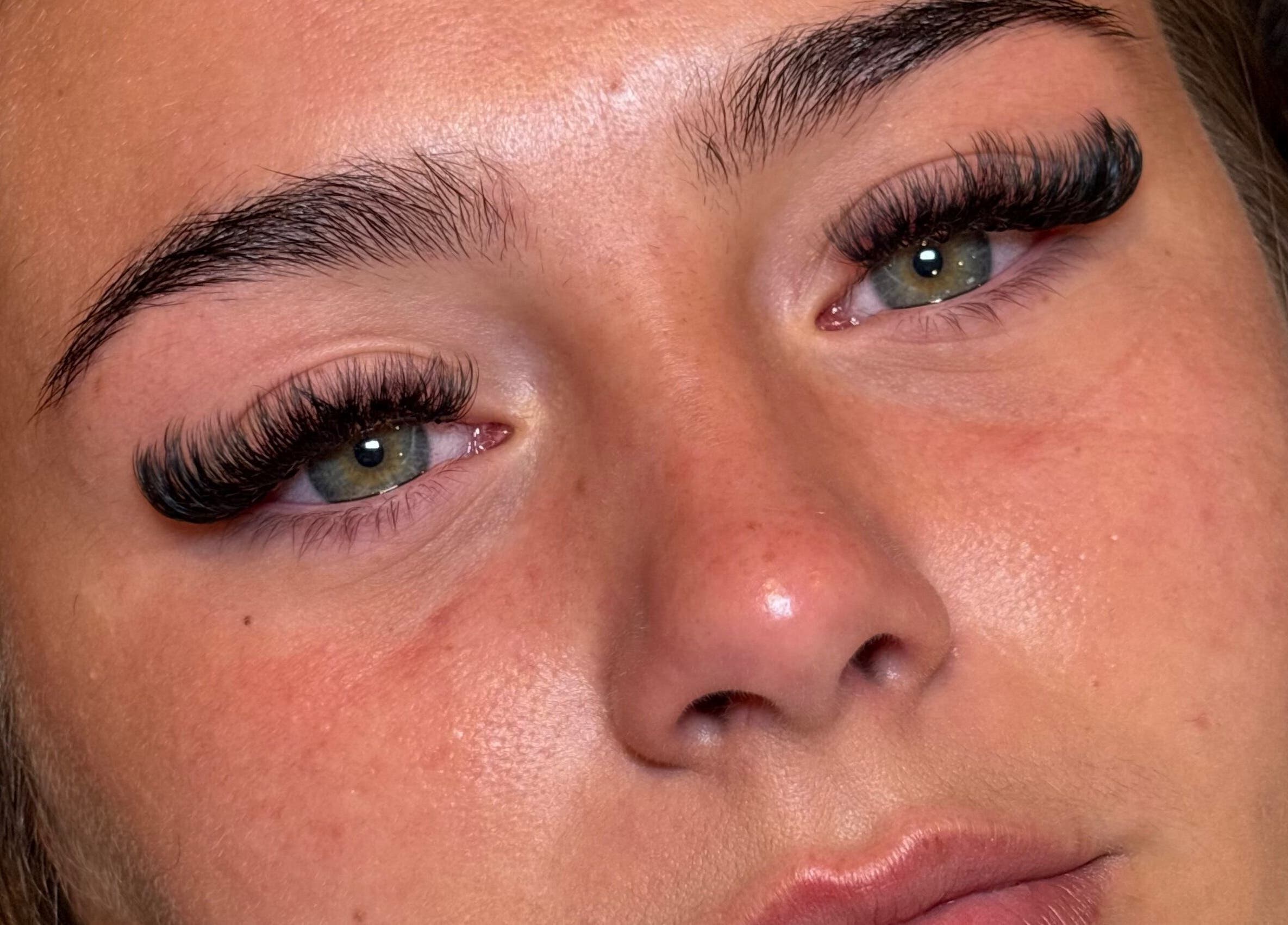 Lush eyelash extensions at Lash empower by Courtney, Moulton, England, GB delivering a volumized look.