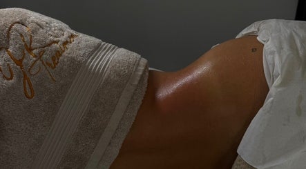 Relaxing massage at JR Treatments, Horsham, England, GB, showcasing soothing care.