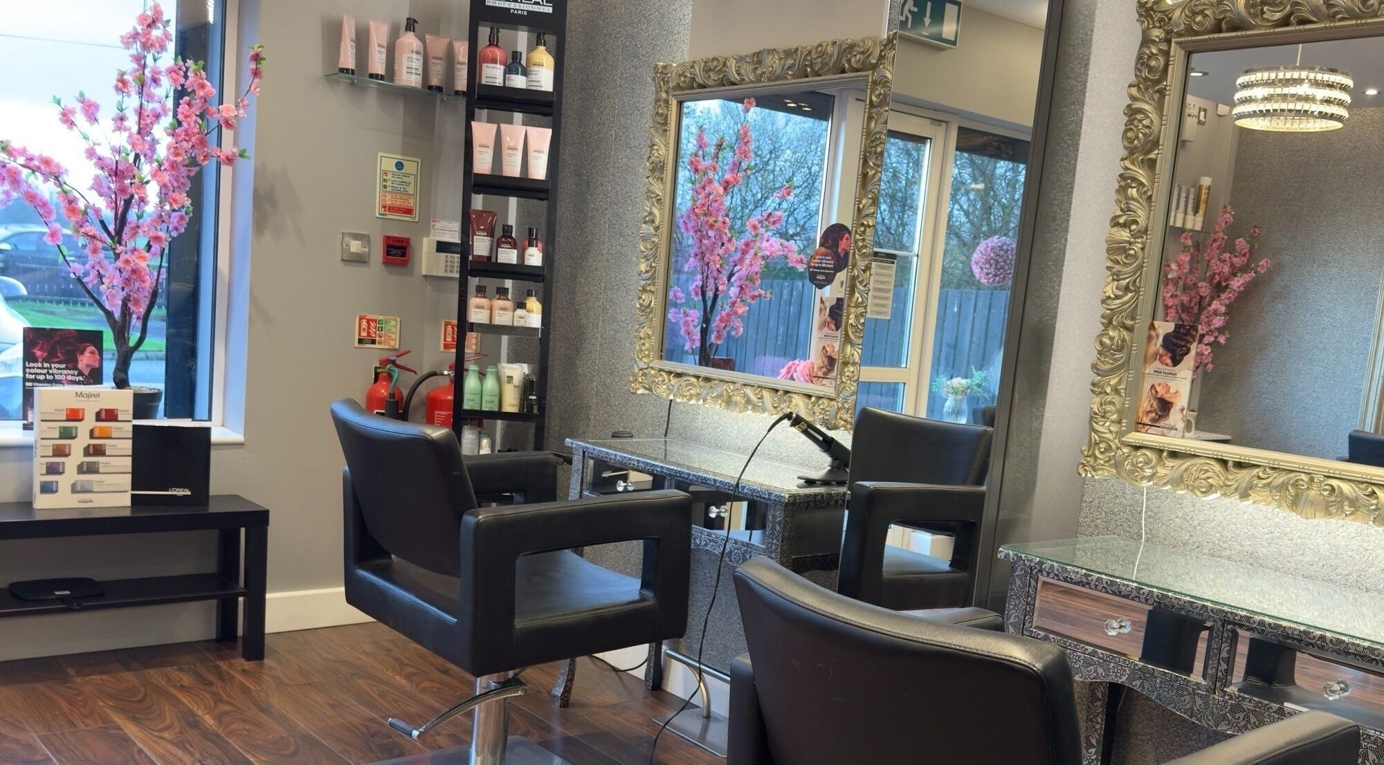Stylish salon at Hair and Beauty By Deirbhile, Dungiven, Northern Ireland, GB with chic decor and mirror glam.