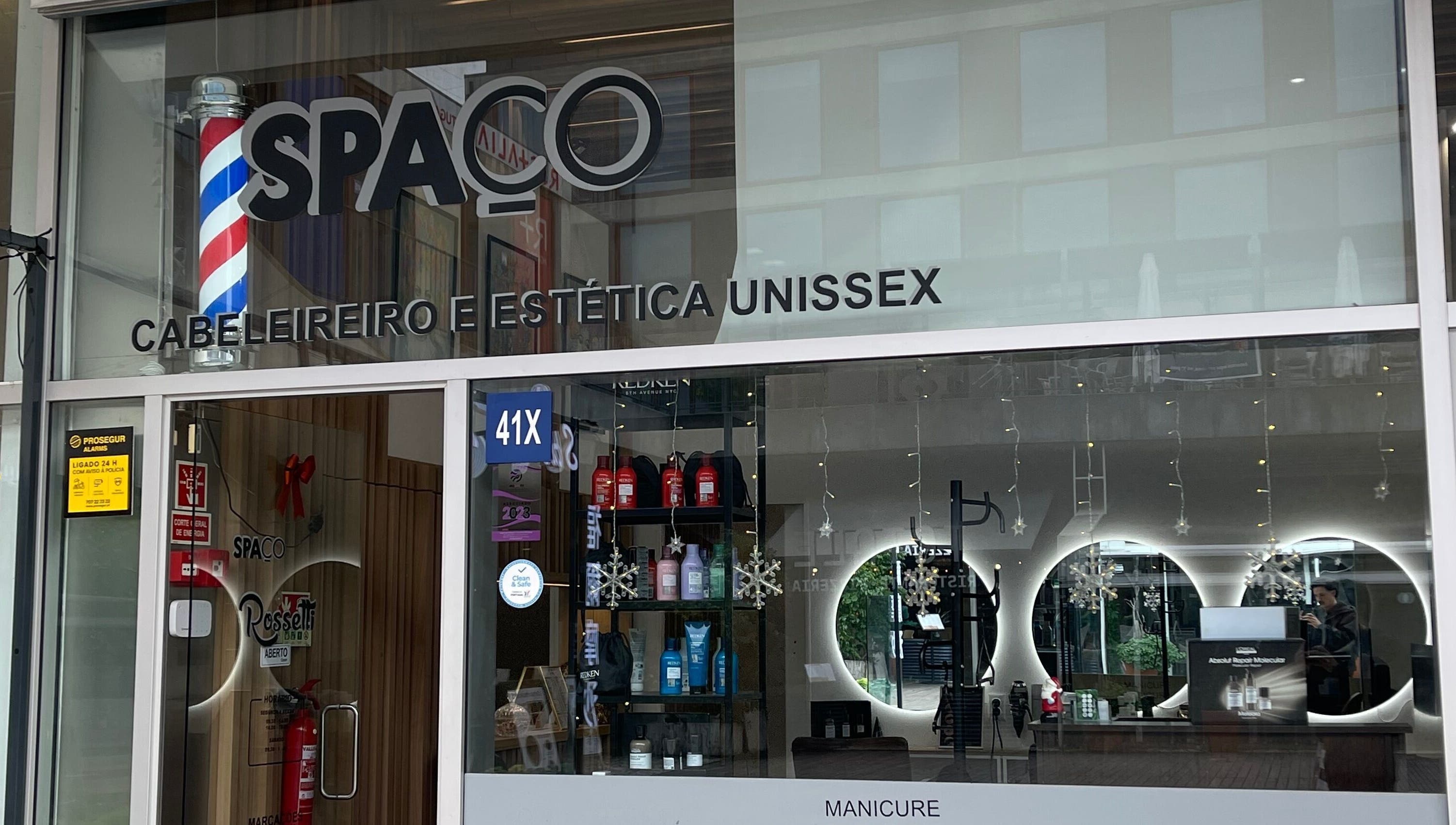 Fachada do salão Spaço em Lisboa. Beleza e cuidado no Diego Leal, Lisboa, Lisboa, PT.