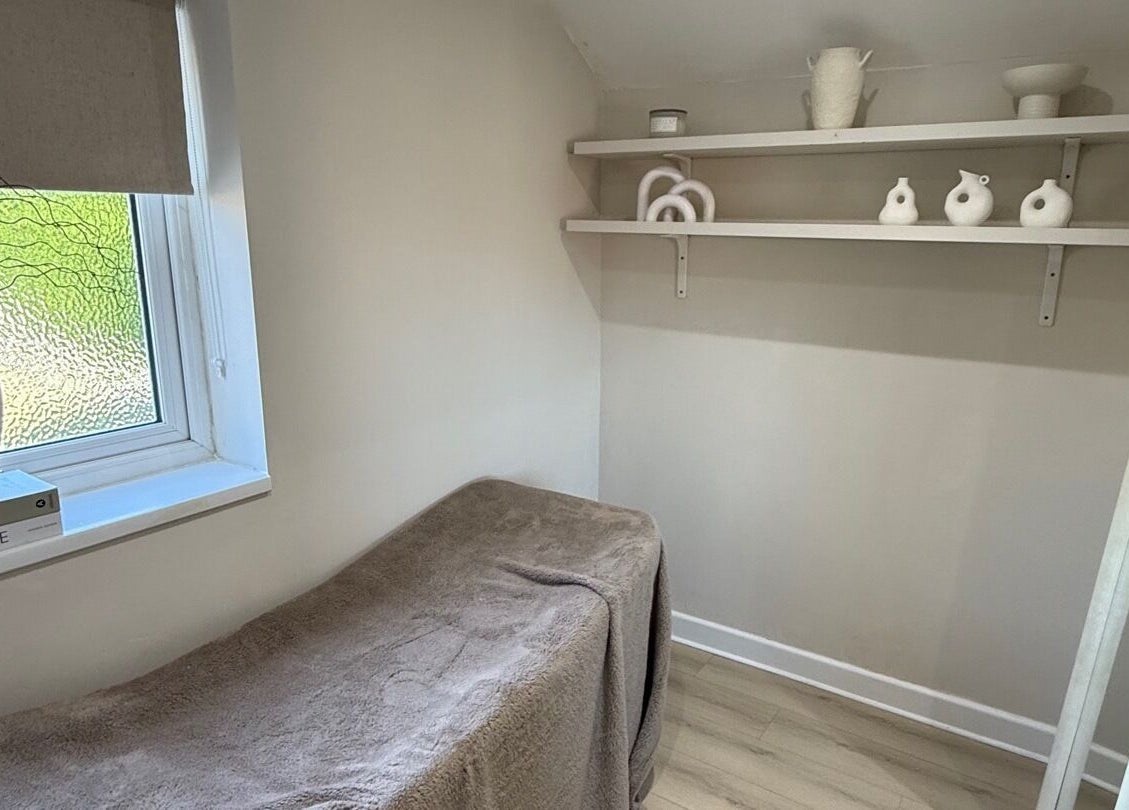 Cozy treatment room at BySamantha in Stoke-on-Trent, England, GB, with soft lighting and elegant decor.