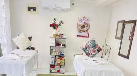 Relaxing therapy room at Thai Touch Therapy, Durban, Kwazulu-natal, ZA, with cozy massage beds and decor.