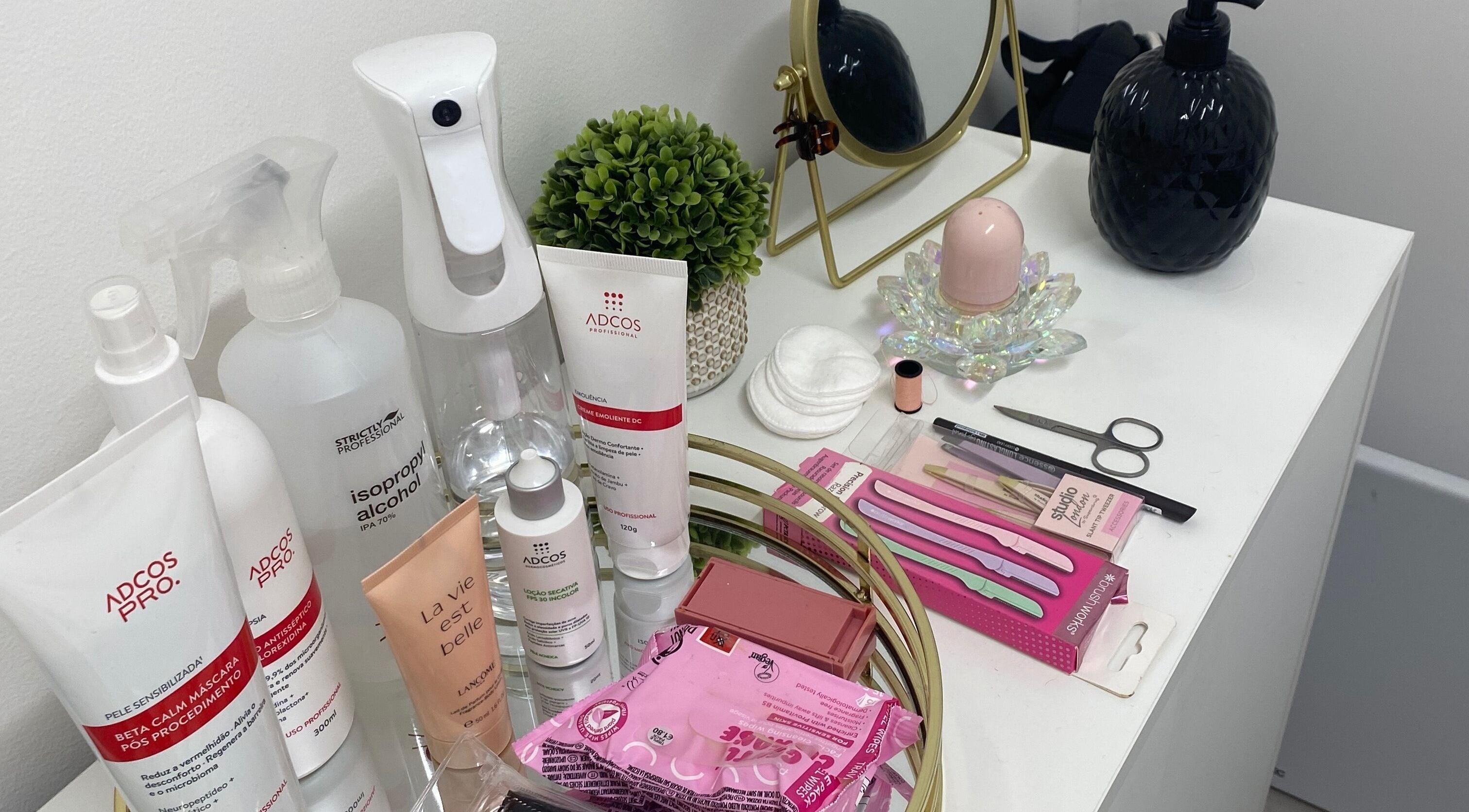 Beauty tools and skincare at Duo Essence, Dublin, County Dublin, IE showcase a ready-to-use professional setup.