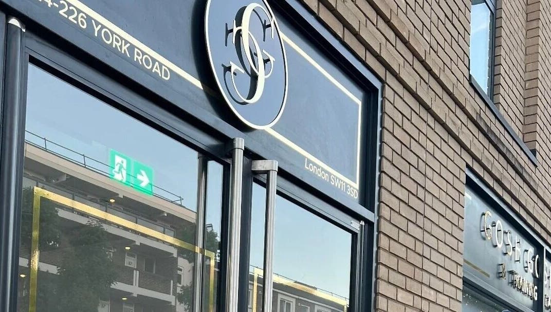 Entrance of Gosh Gosh Clinic Battersea, located in London, England, GB.