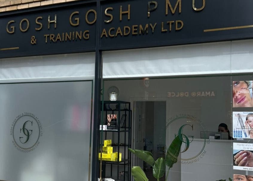 Front view of Gosh Gosh Clinic Battersea, London, England, GB showcasing its elegant exterior design.