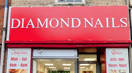 Front entrance of Diamond Nails Grantham, located in Grantham, England, GB, showcasing service offerings and hours.