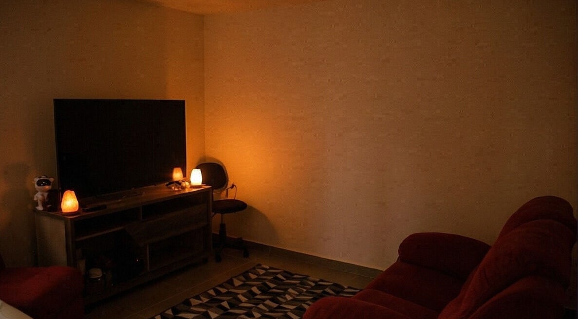 Sala aconchegante em ÁGUIDA Home Studio de Massagem Relaxante, São Paulo, São Paulo, BR.