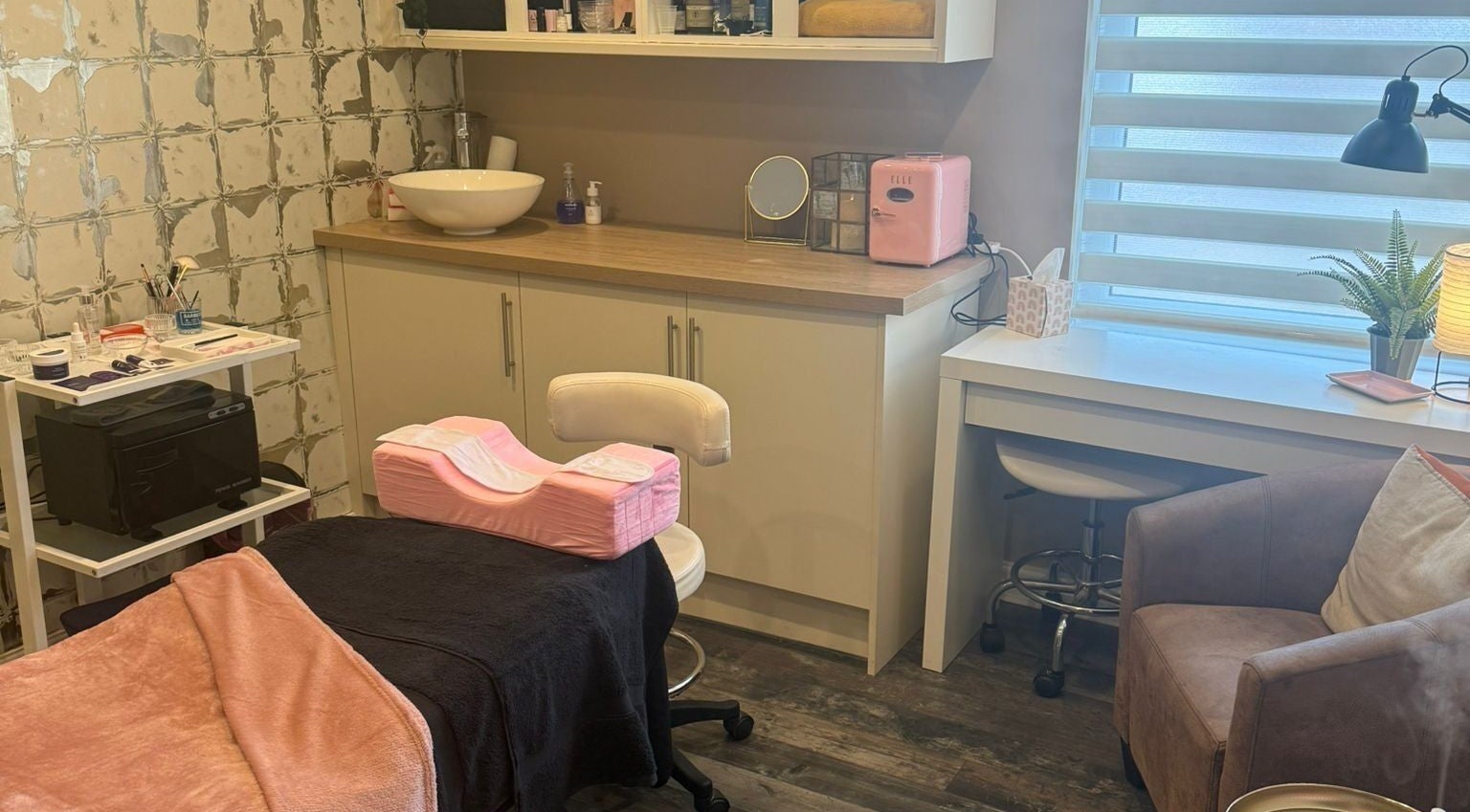 Serene interior of LVL Lashes Blackpool By Helow Beauty, Blackpool, England, GB, featuring a cozy treatment room.