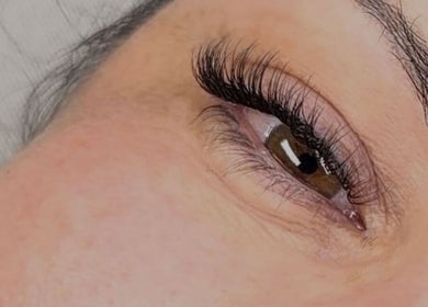Extension de cils chez L’atelier Du Cil Bordeaux, Artigues-près-Bordeaux, Nouvelle-Aquitaine, FR.