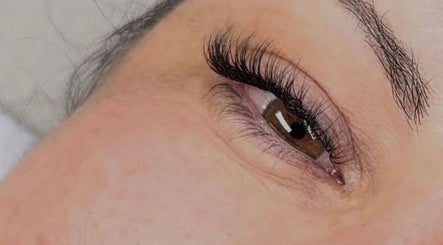 Extension de cils chez L’atelier Du Cil Bordeaux, Artigues-près-Bordeaux, Nouvelle-Aquitaine, FR.
