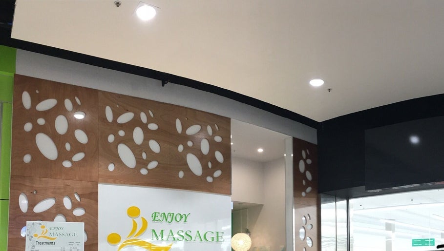 Enjoy Massage at Queensgate afbeelding 1