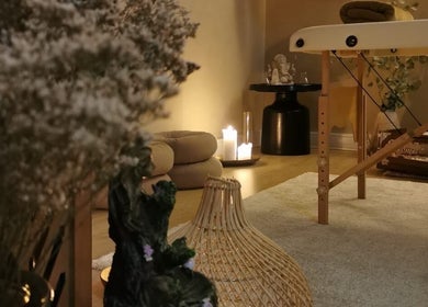 Cozy therapy space at Fabiana Costa Terapeuta Energética e Multidimensional, Lisboa, Lisboa, PT.