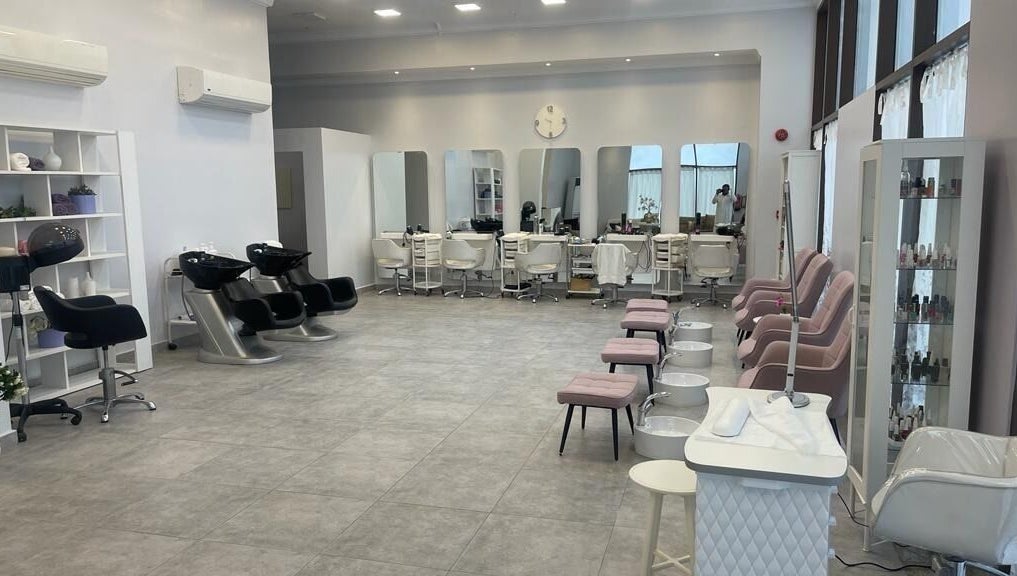 صالون Beauty Forever المميز في الخُبر، المنطقة الشرقية، SA يقدم تجارب تجميل مختلفة في أجواء راقية.