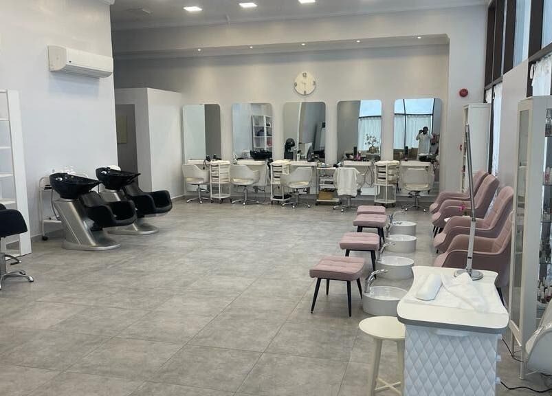 صالون Beauty Forever المميز في الخُبر، المنطقة الشرقية، SA يقدم تجارب تجميل مختلفة في أجواء راقية.