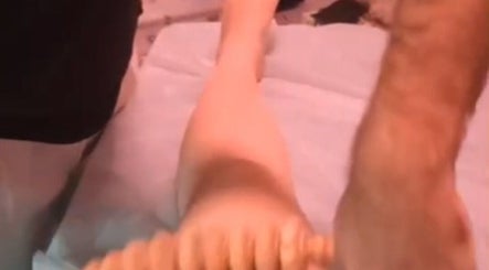 Trattamento di massaggio alle gambe presso Arianna Massaggi, Cerro Maggiore, Lombardia, IT.