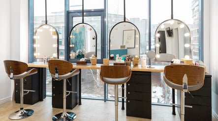 Elegant beauty stations at Laviish Luxe Beauty in Houston, Texas, US, showcasing professional salon setup.