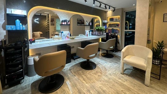Chic and Shine Beauty Salon