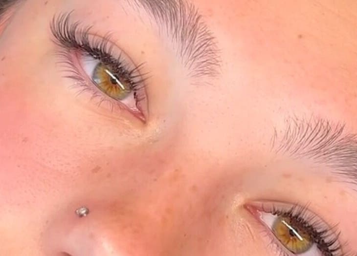 Close-up of expertly styled lashes at Pink Lashes, Saint-basile-le-grand, Québec, CA. Enhancing natural beauty.