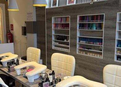 Interior de Salón de Manicura y Estetica - Anna be Uñas y Pestañas en Vitoria-gasteiz, Euskadi, ES.