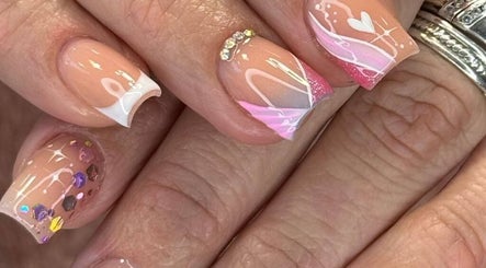 Uñas decoradas en Salón de Manicura y Estetica - Anna be Uñas y Pestañas, Vitoria-gasteiz, Euskadi, ES.