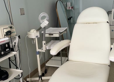 Modern treatment room at Northshore Health and Beauty, Skokie, Illinois, US, featuring advanced wellness equipment.