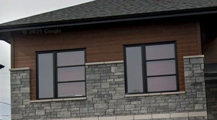 Exterior view of ZARA BEAUTE YUL, showcasing modern design in Mirabel, Québec, CA.