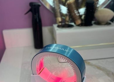 Hair enhancement tool on a salon counter at Urban Beauty, Tijuana, Baja California, MX.