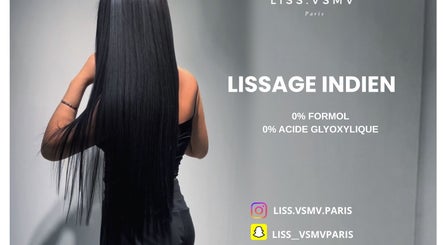 Lissage indien élégant chez LISS BY VSMV, Le Blanc-Mesnil, Île-de-France, FR. Cheveux longs et lisses.
