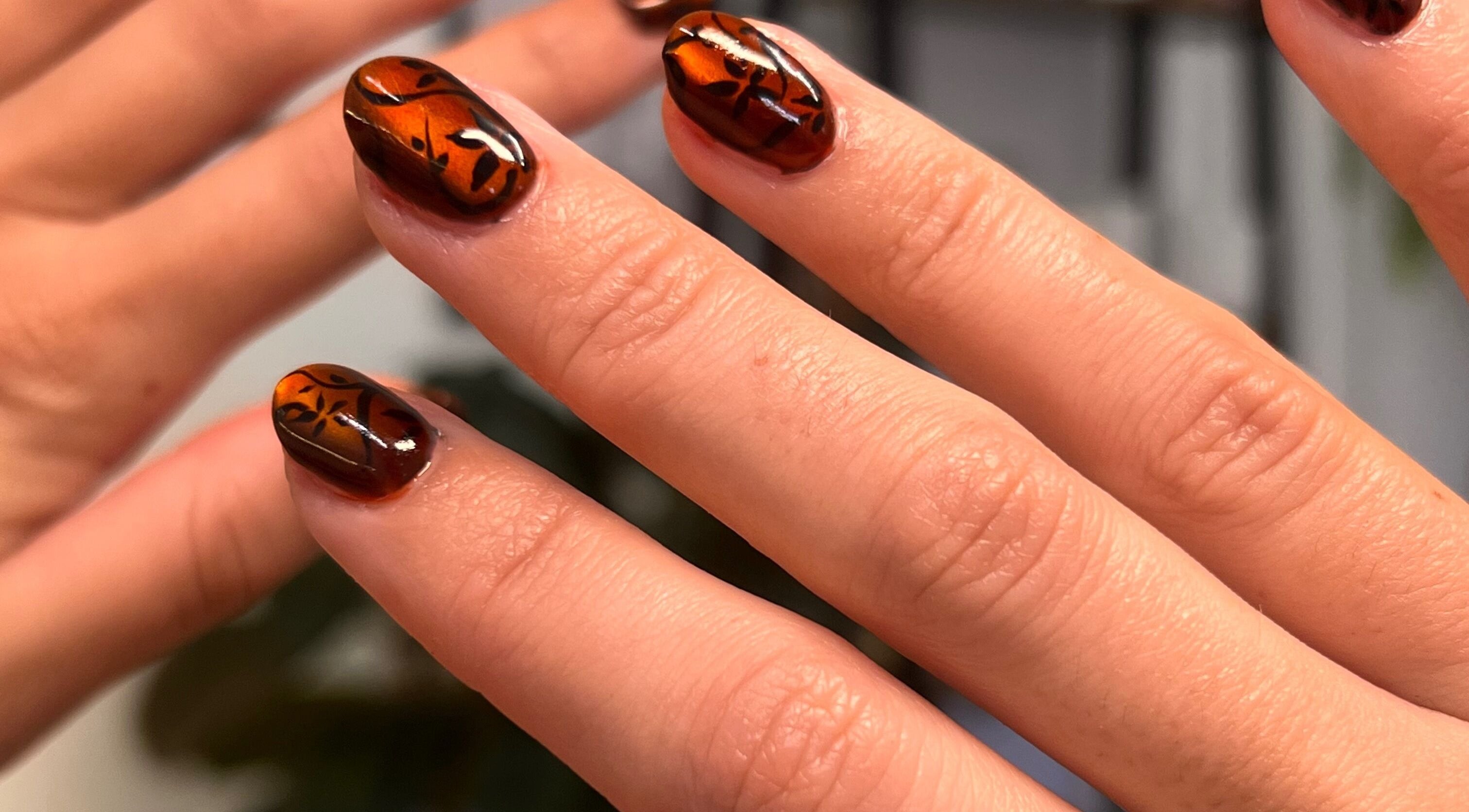 Close-up of artistic nail design at Amanda Does My Nails, Edinburgh, Scotland, GB.