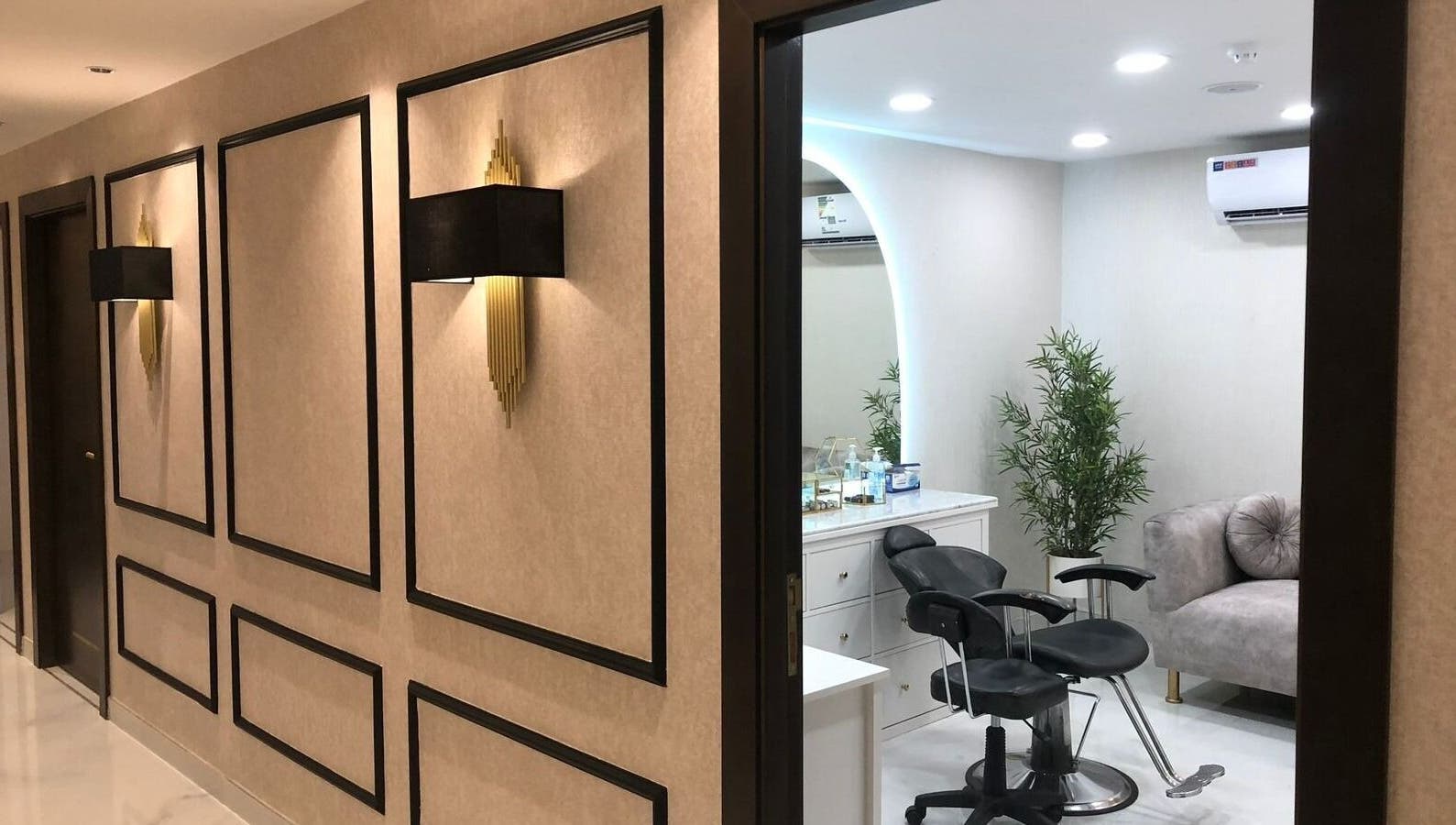 Elegant hallway and styling room at Malda Salon - ملدا صالون, Jeddah, Makkah Province, SA.