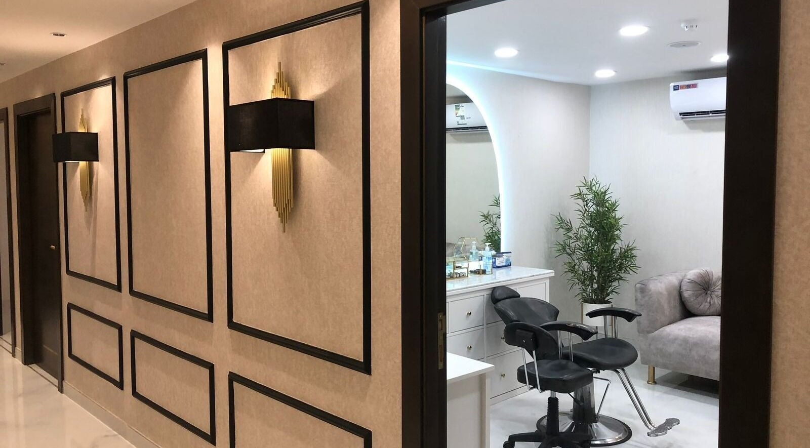 Elegant hallway and styling room at Malda Salon - ملدا صالون, Jeddah, Makkah Province, SA.