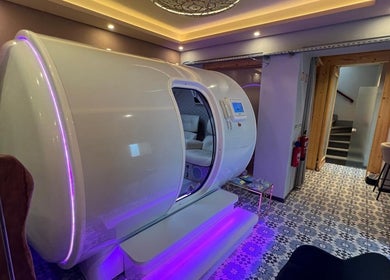 Advanced hyperbaric chamber at Hyperbaric Spa Albufeira, Albufeira, Faro, PT offering unique wellness experiences.