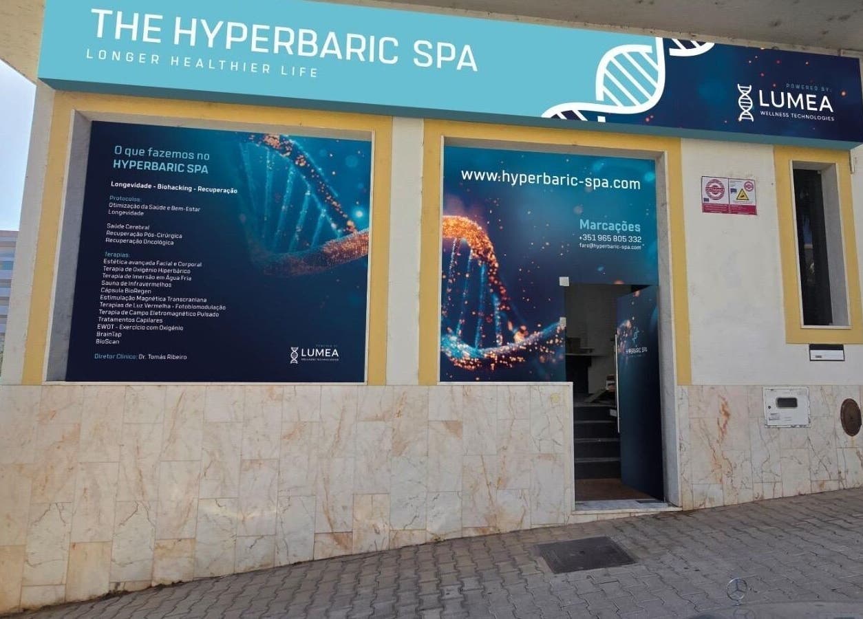 Entrance of Hyperbaric Spa Faro showcasing wellness services, located at Faro, Faro, PT.