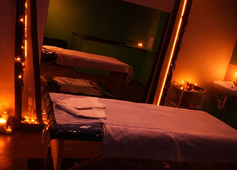 Hangulatos masszázsszoba a Masszíroz-Lak Clinicben, Budapest, Magyar, HU.