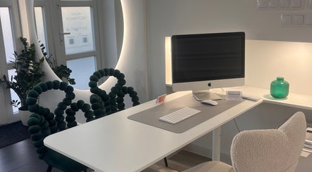 Stylowe biuro w Mano Estetic Medycyna Estetyczna, Wrocław, Województwo Dolnośląskie, PL.