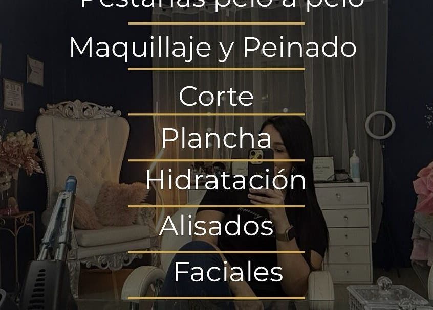 Elegant KMStudio interior in Abangares, Guanacaste, CR with beauty services menu visible.