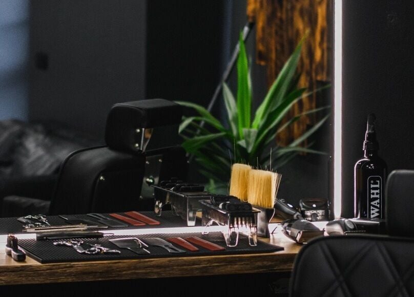 Professional haircut tools at Matu griezumi & Bārdas korekcija Pie Edītes in Liepāja, LV.