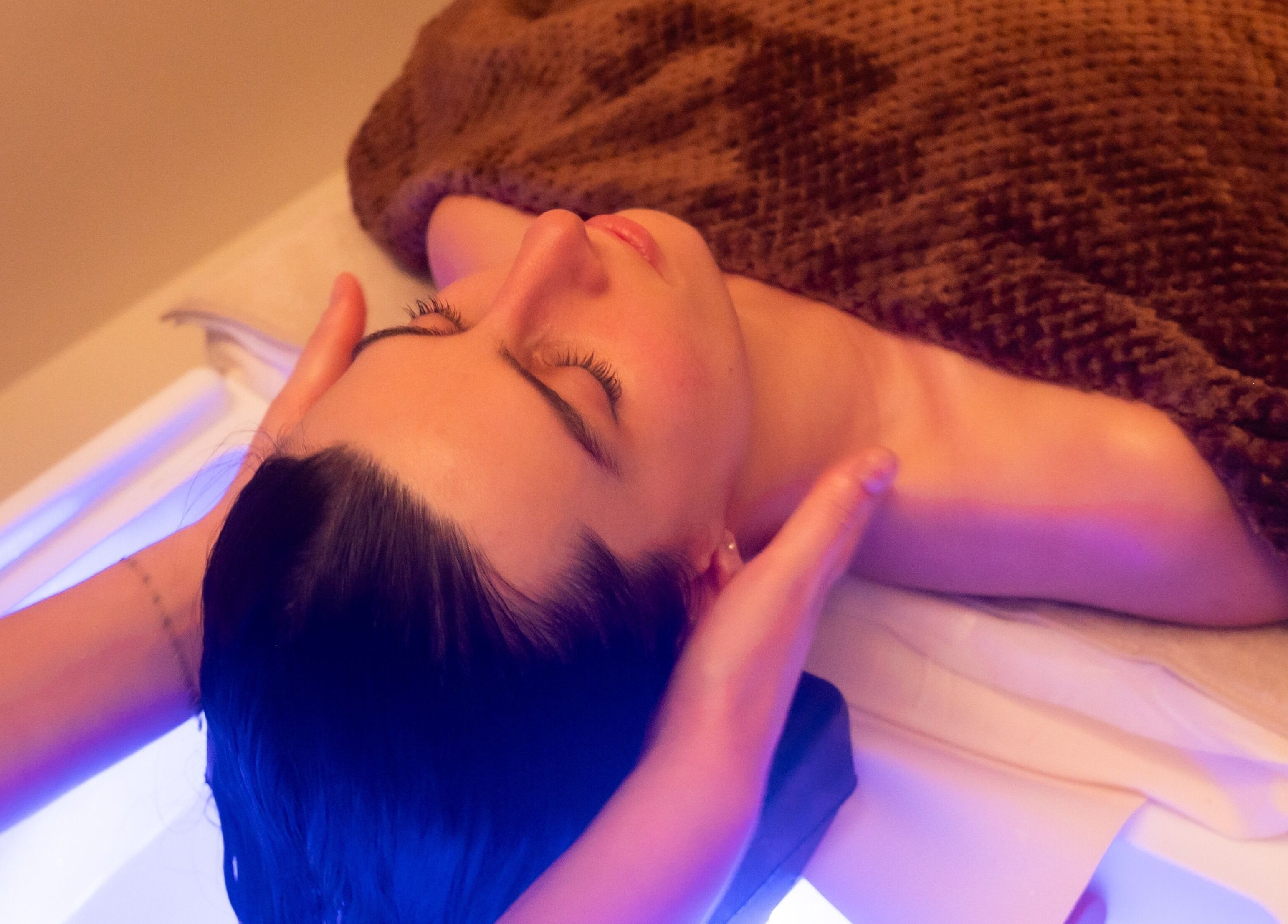 Massage crânien apaisant à Nesspa (Headspa bio), Paris, Île-de-france, FR pour un bien-être ultime.