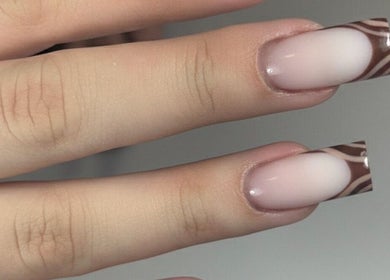 Stylizacja paznokci w salonie Nikola Rożek Stylizacja Paznokci, Nysa, Województwo Opolskie, PL.