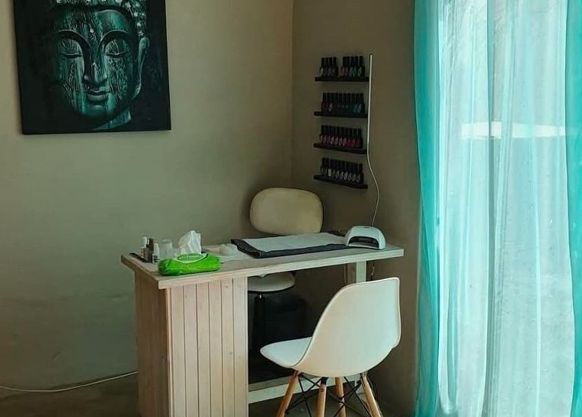 ALS Beauty nail station with soothing decor in Cape Town, Western Cape, ZA.